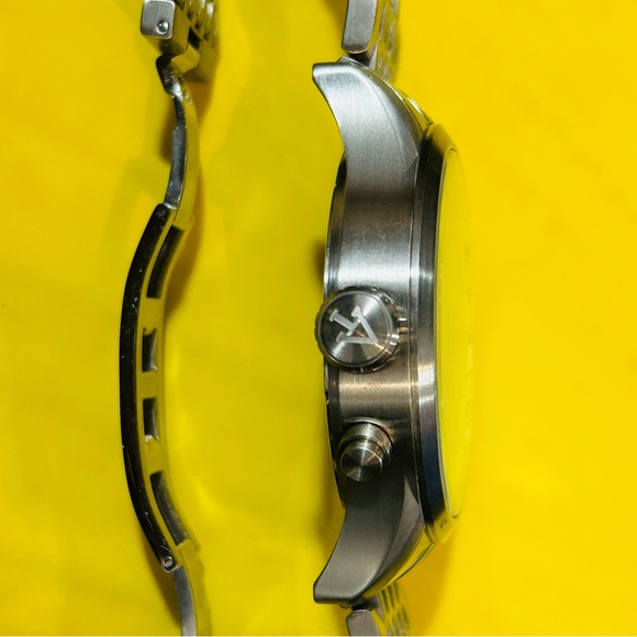 Vintage GMT Silver Invicta Watch Model 12228 - Picture 7 of 10